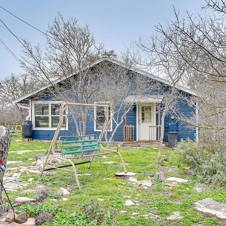 Cozy Kerrville Guest Cottage Near Guadalupe River! Exterior photo