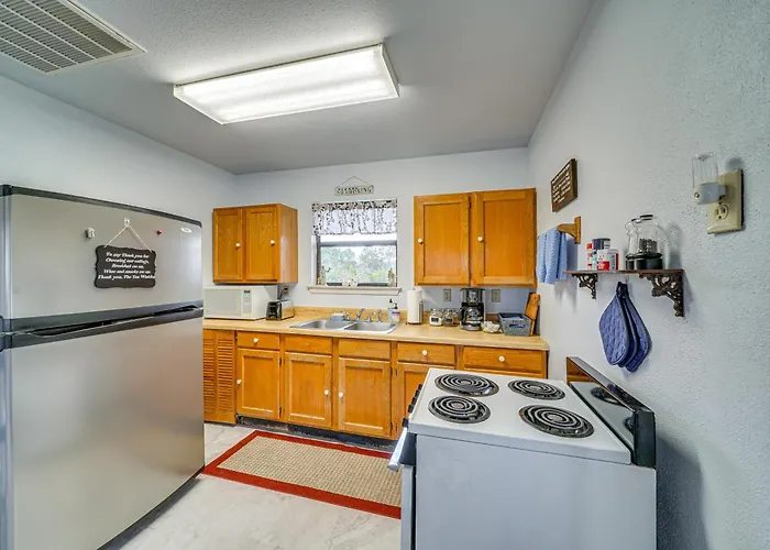 Cozy Kerrville Guest Cottage Near Guadalupe River!
