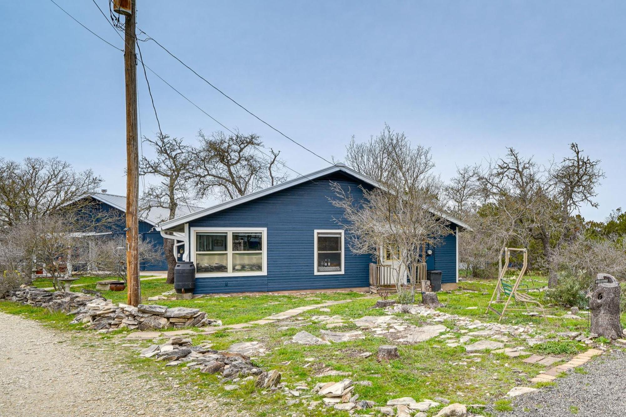 Holiday home Cozy Guest Near Guadalupe River!