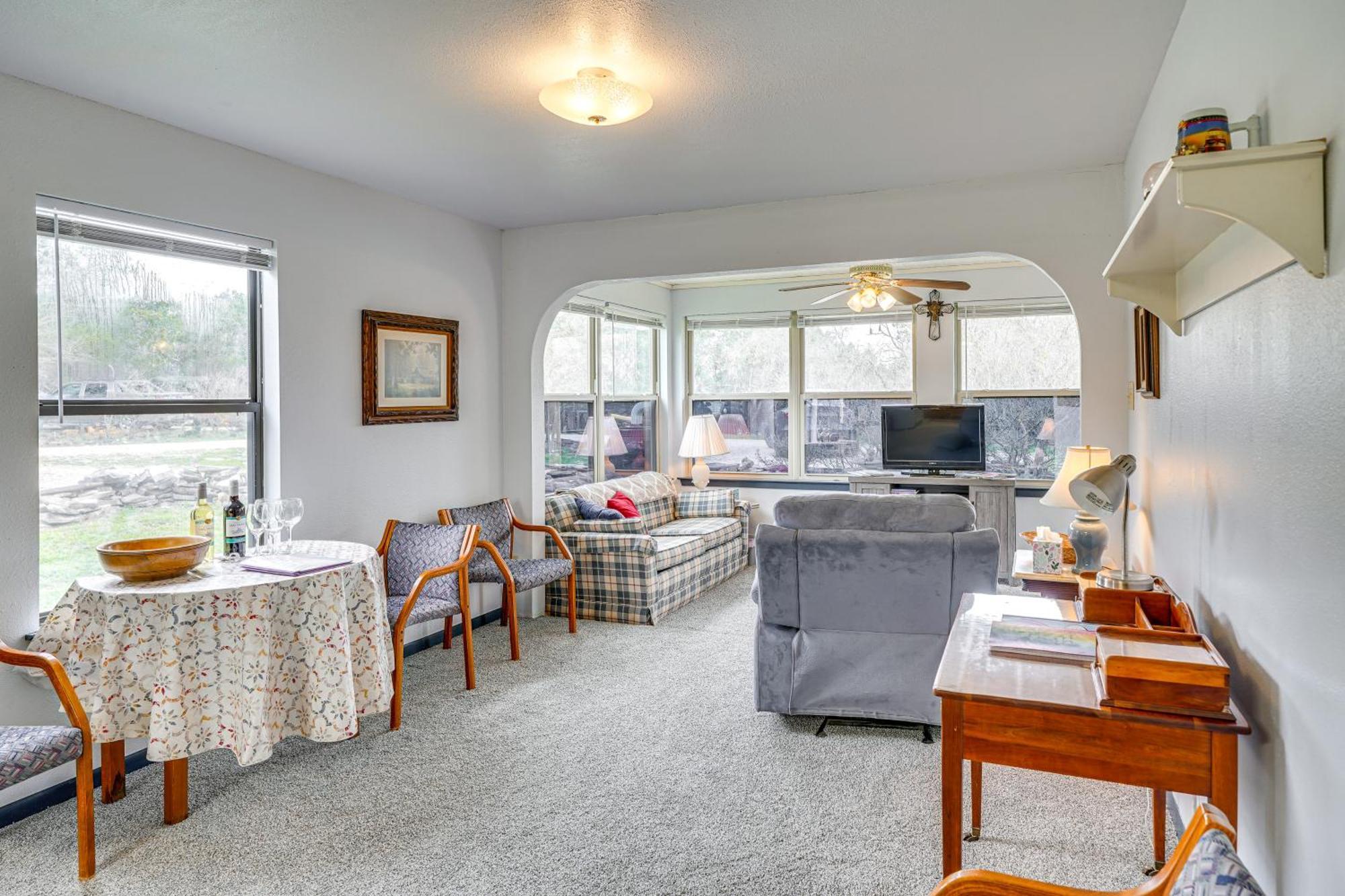 Cozy Guest Near Guadalupe River! Holiday home Kerrville